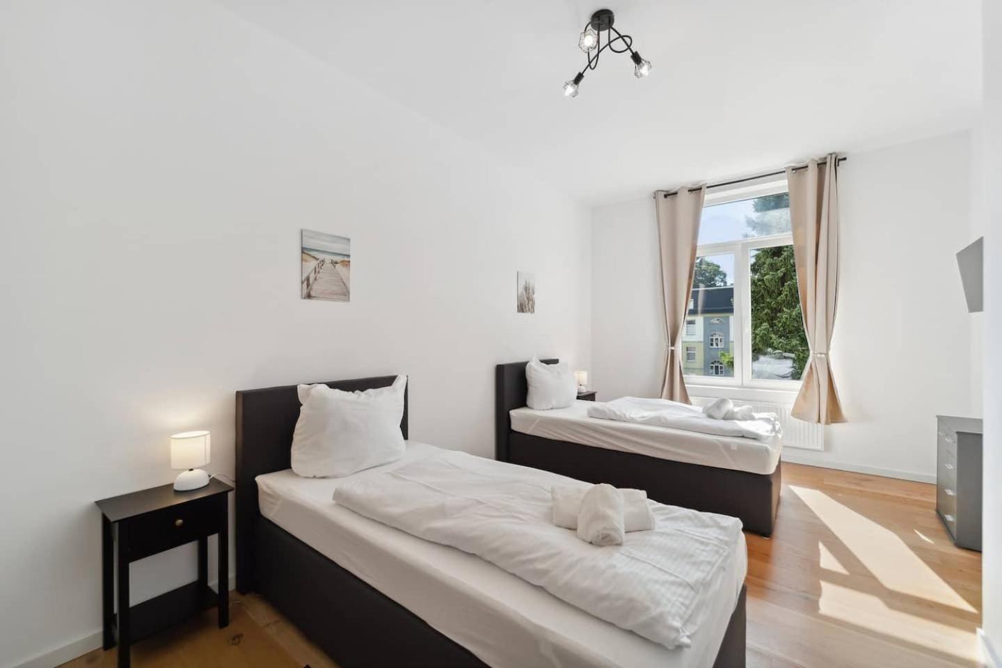 Infinity Stay Ferienapartments Rheinstrasse Вилхелмсхафен Екстериор снимка