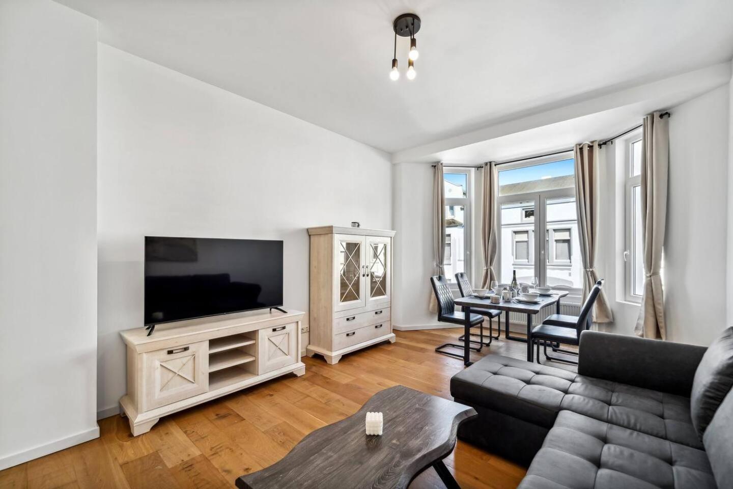 Infinity Stay Ferienapartments Rheinstrasse Вилхелмсхафен Екстериор снимка