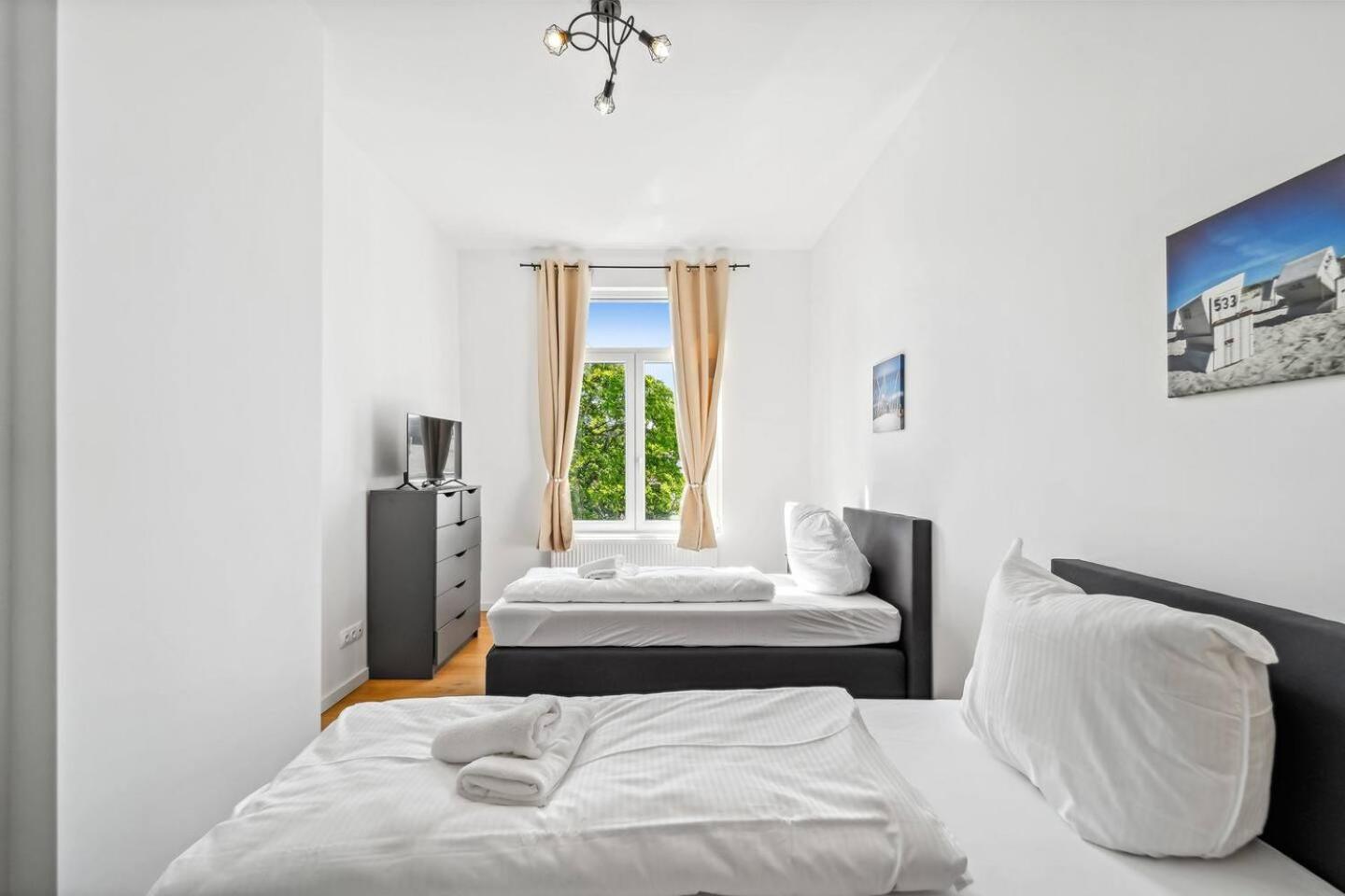 Infinity Stay Ferienapartments Rheinstrasse Вилхелмсхафен Екстериор снимка