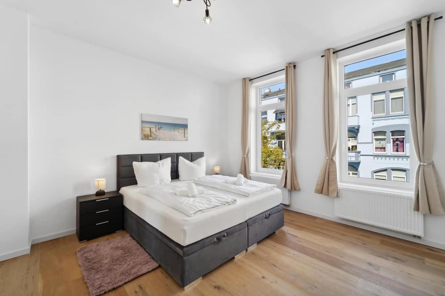 Infinity Stay Ferienapartments Rheinstrasse Вилхелмсхафен Екстериор снимка