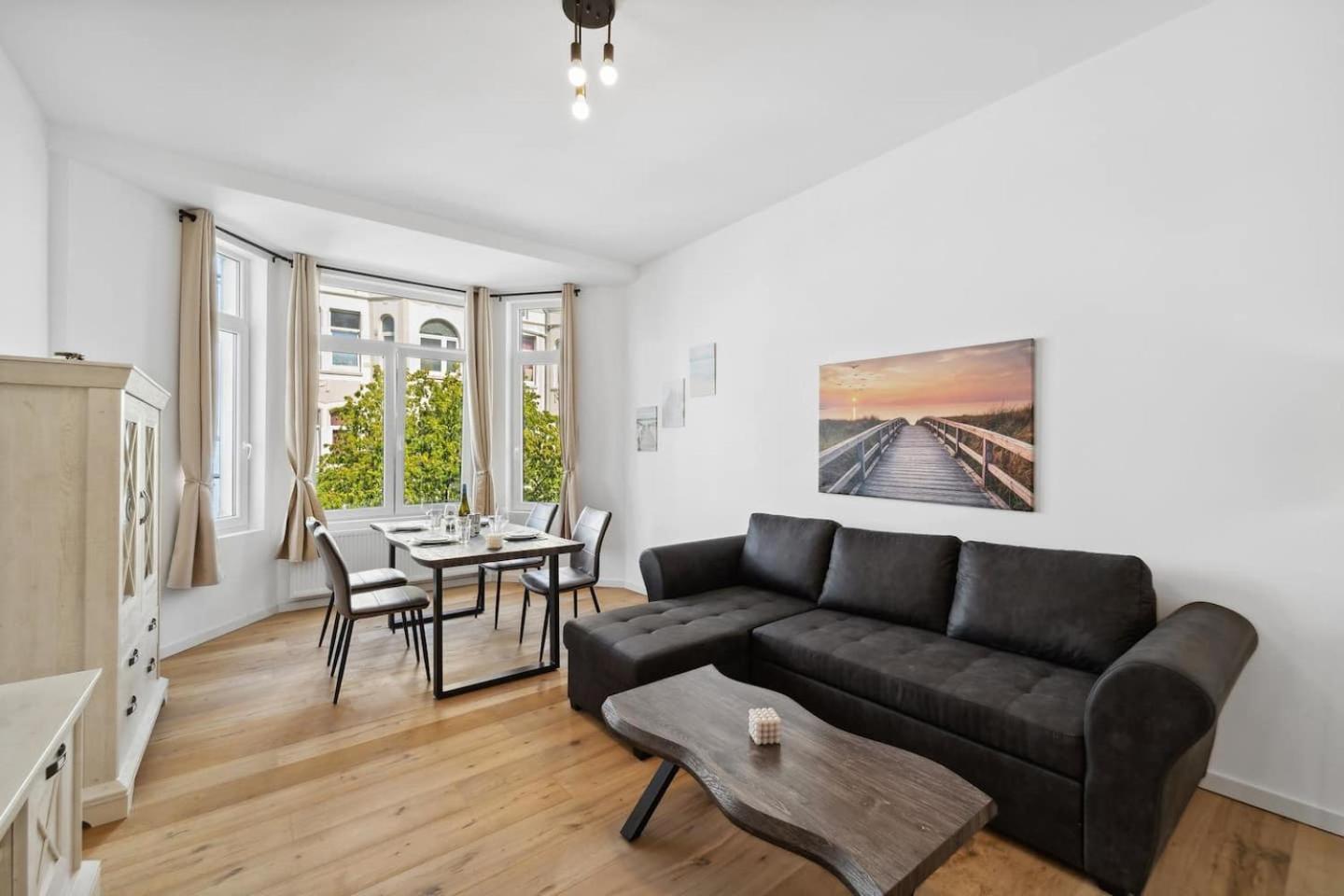 Infinity Stay Ferienapartments Rheinstrasse Вилхелмсхафен Екстериор снимка