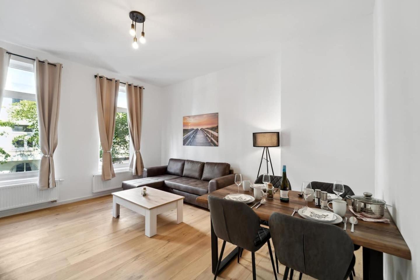 Infinity Stay Ferienapartments Rheinstrasse Вилхелмсхафен Екстериор снимка