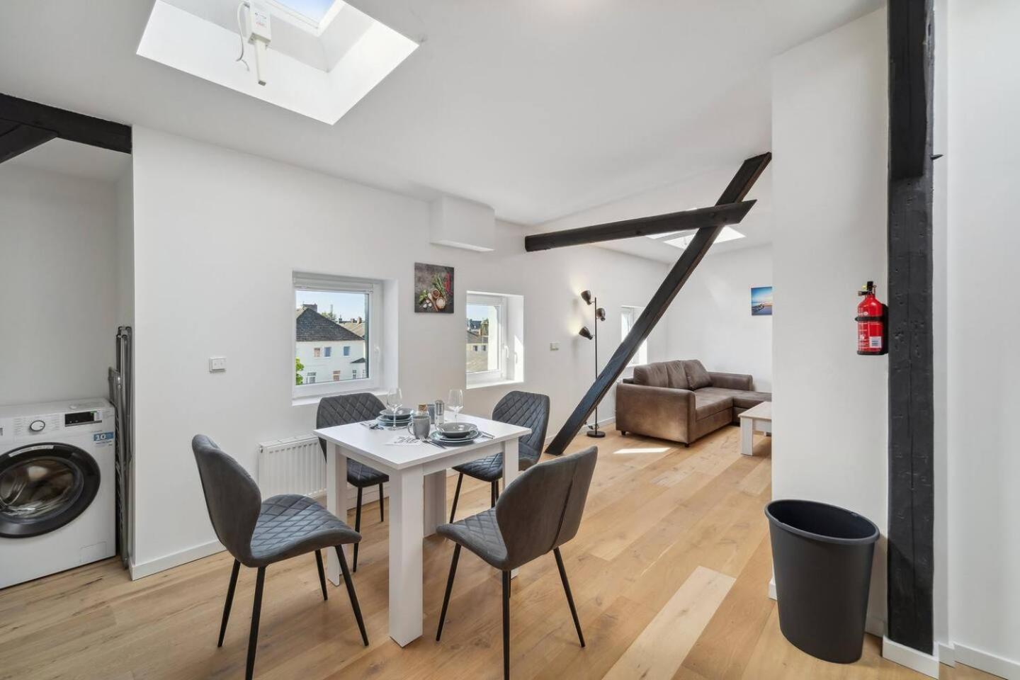 Infinity Stay Ferienapartments Rheinstrasse Вилхелмсхафен Екстериор снимка