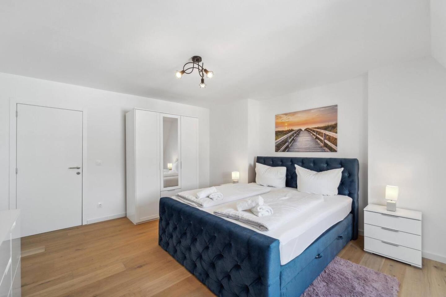 Infinity Stay Ferienapartments Rheinstrasse Вилхелмсхафен Екстериор снимка