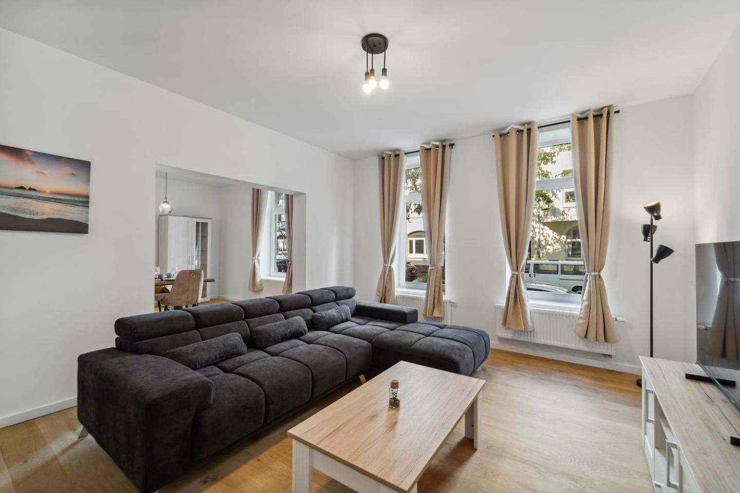 Infinity Stay Ferienapartments Rheinstrasse Вилхелмсхафен Екстериор снимка