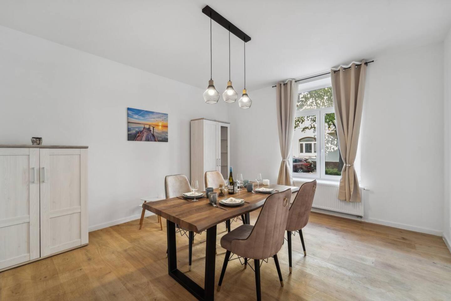 Infinity Stay Ferienapartments Rheinstrasse Вилхелмсхафен Екстериор снимка