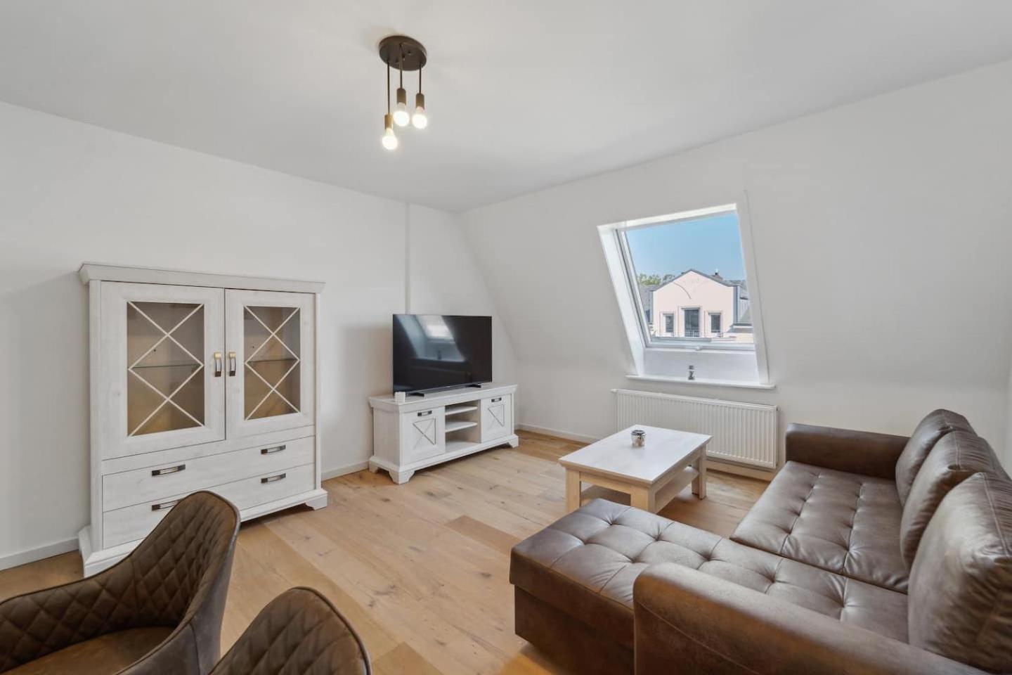 Infinity Stay Ferienapartments Rheinstrasse Вилхелмсхафен Екстериор снимка