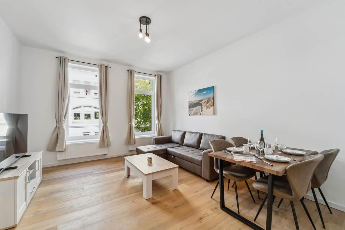 Infinity Stay Ferienapartments Rheinstrasse Вилхелмсхафен Екстериор снимка